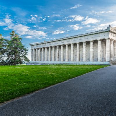 Walhalla Regensburg, historisches Gebäude